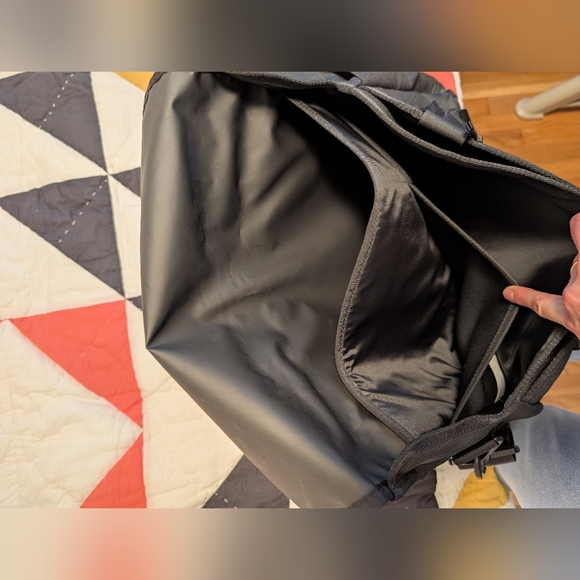 Timbuk2 Black Messenger Bag with Durable Design - Picture 9 of 13